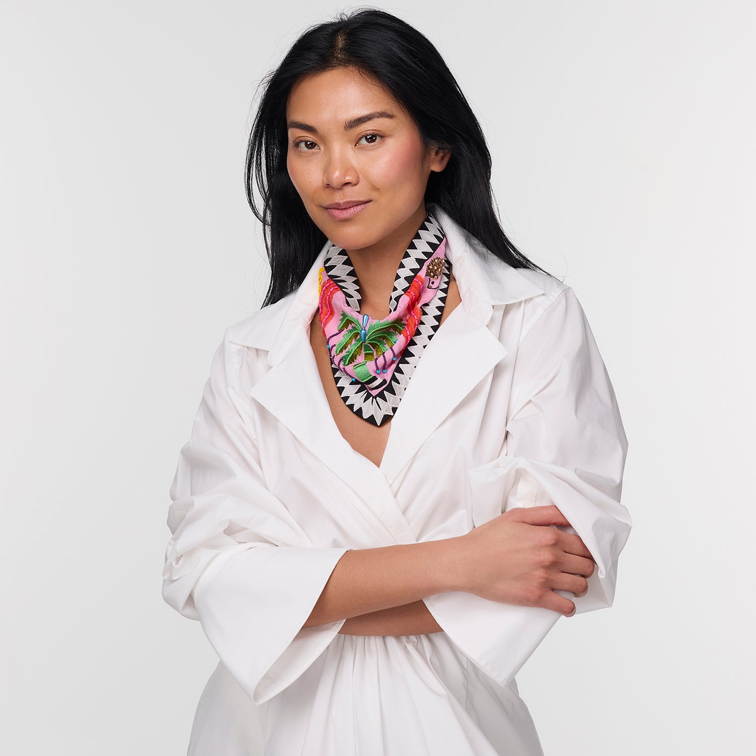 Model wearing Playa Bandana with white outfit